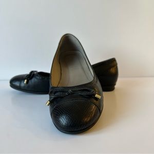 ECCO Black Leather Ballerinas with bow detail